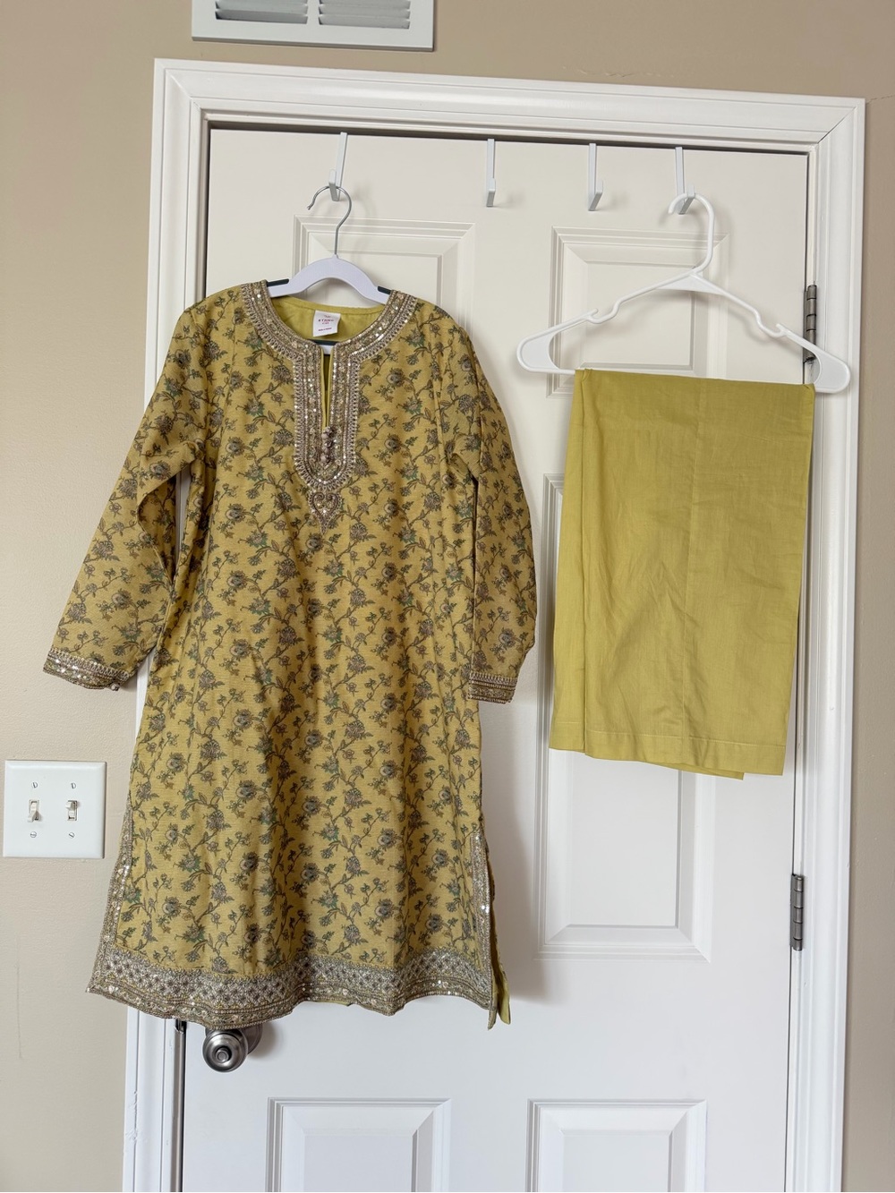 Salwar Kameez Girls